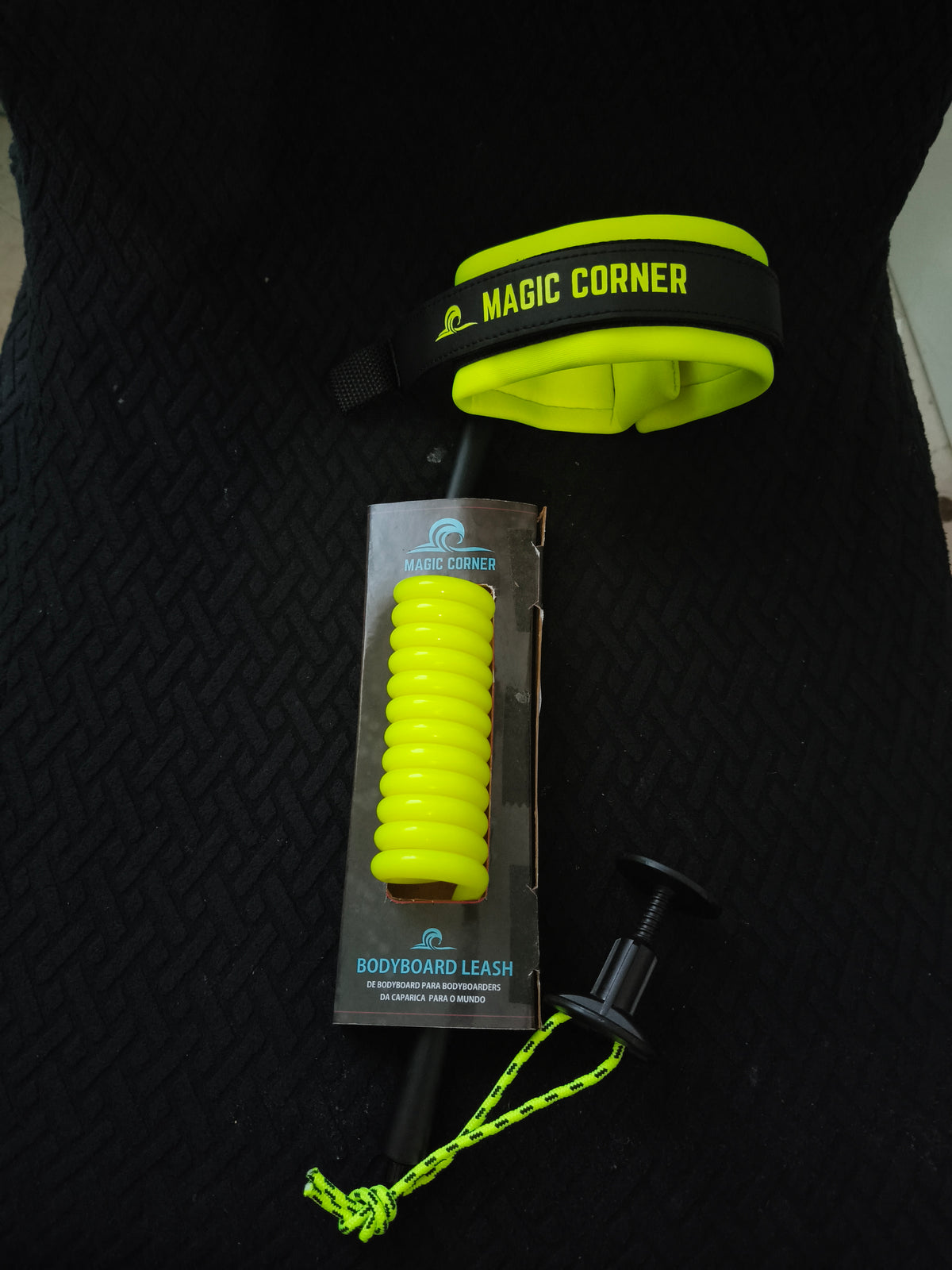 V Land Bicep Leash 9MM