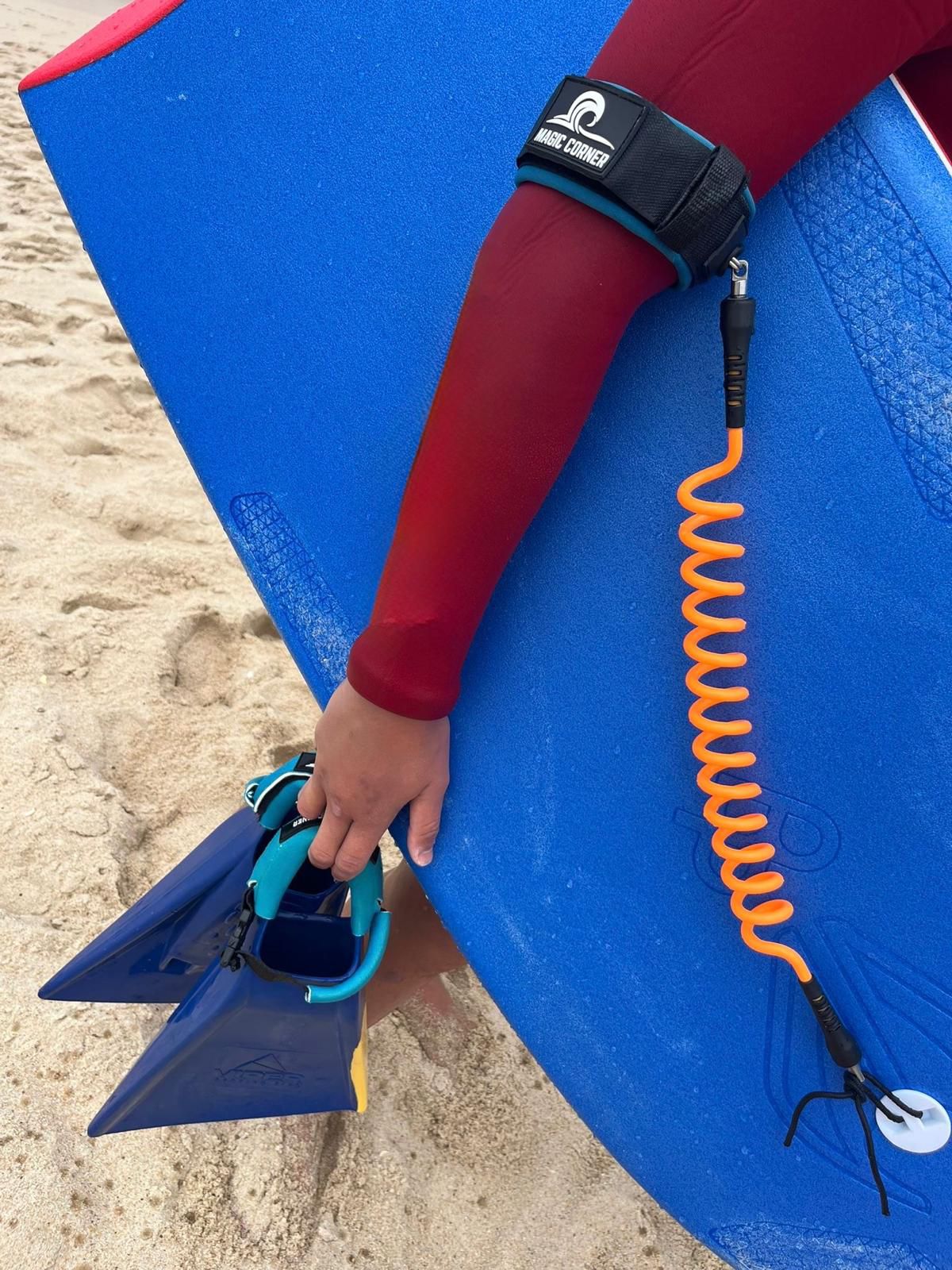 Leash Bicep  Magic Corner BB