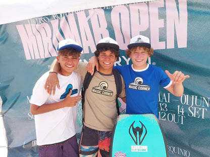 T-shirt Magic Corner